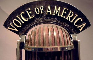 Начало вещания «Голоса Америки»