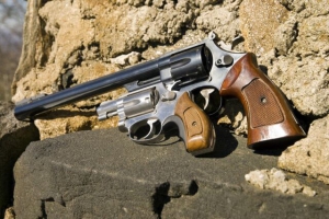 Сэмюэл Кольт получил патент на револьвер