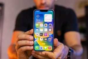 День мечтаний о новом iPhone