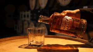 День распития спрятанной бутылки вискаря