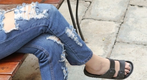 День порванных джинсов