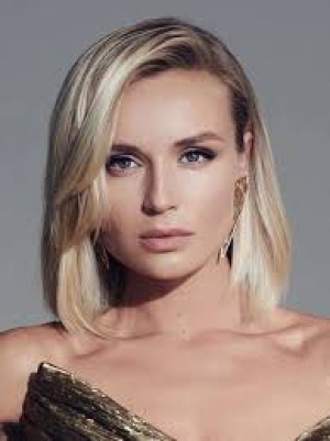 Полина